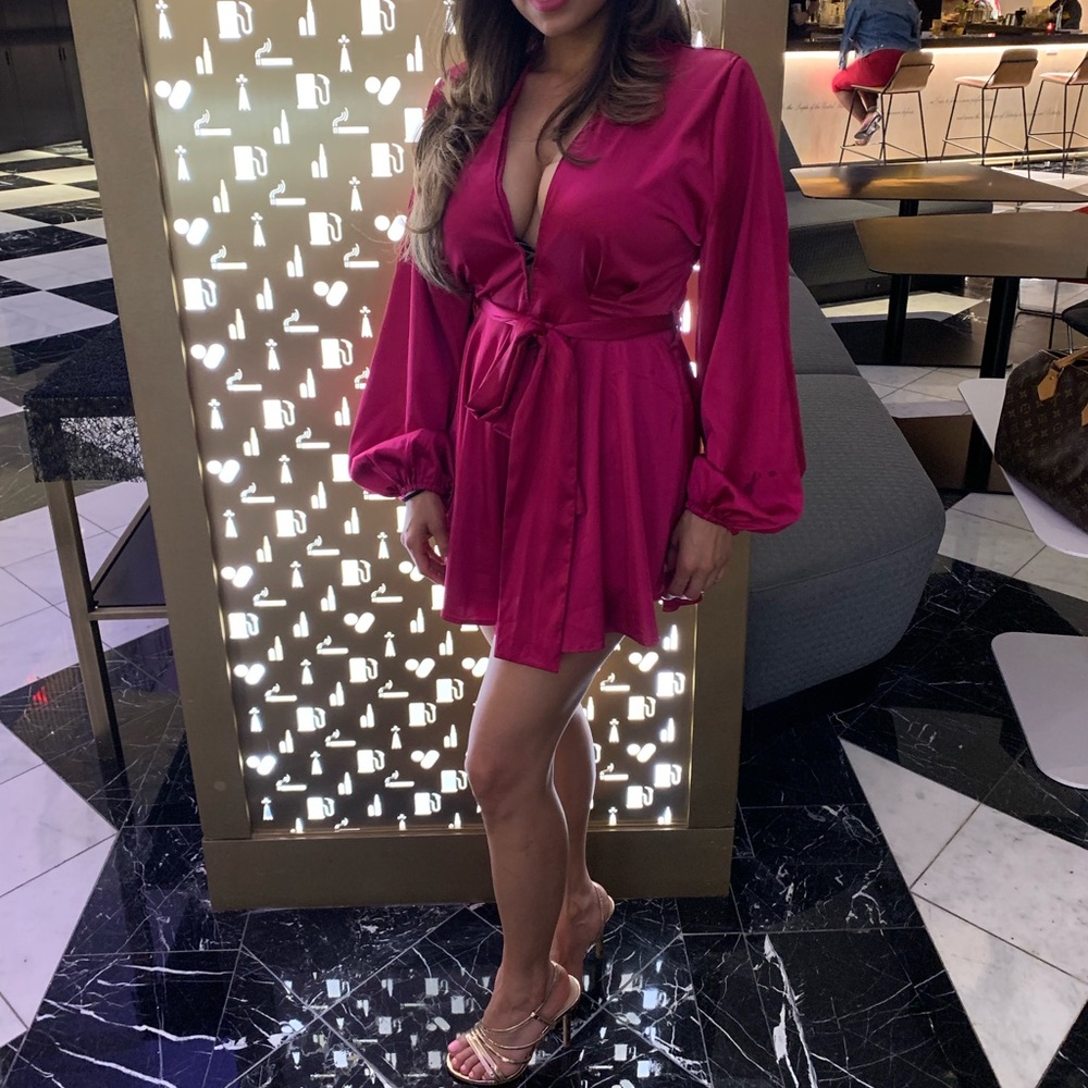 Pink romper - Picture 2 of 2
